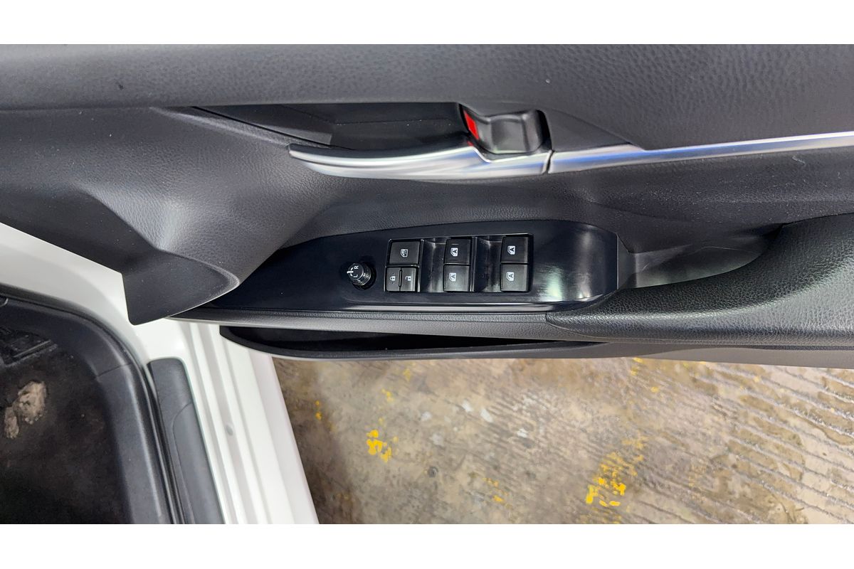 2019 Toyota Camry Ascent ASV70R