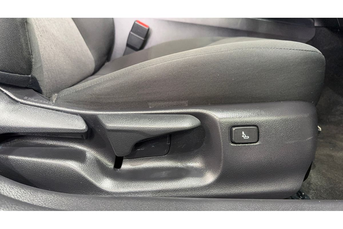 2019 Toyota Camry Ascent ASV70R