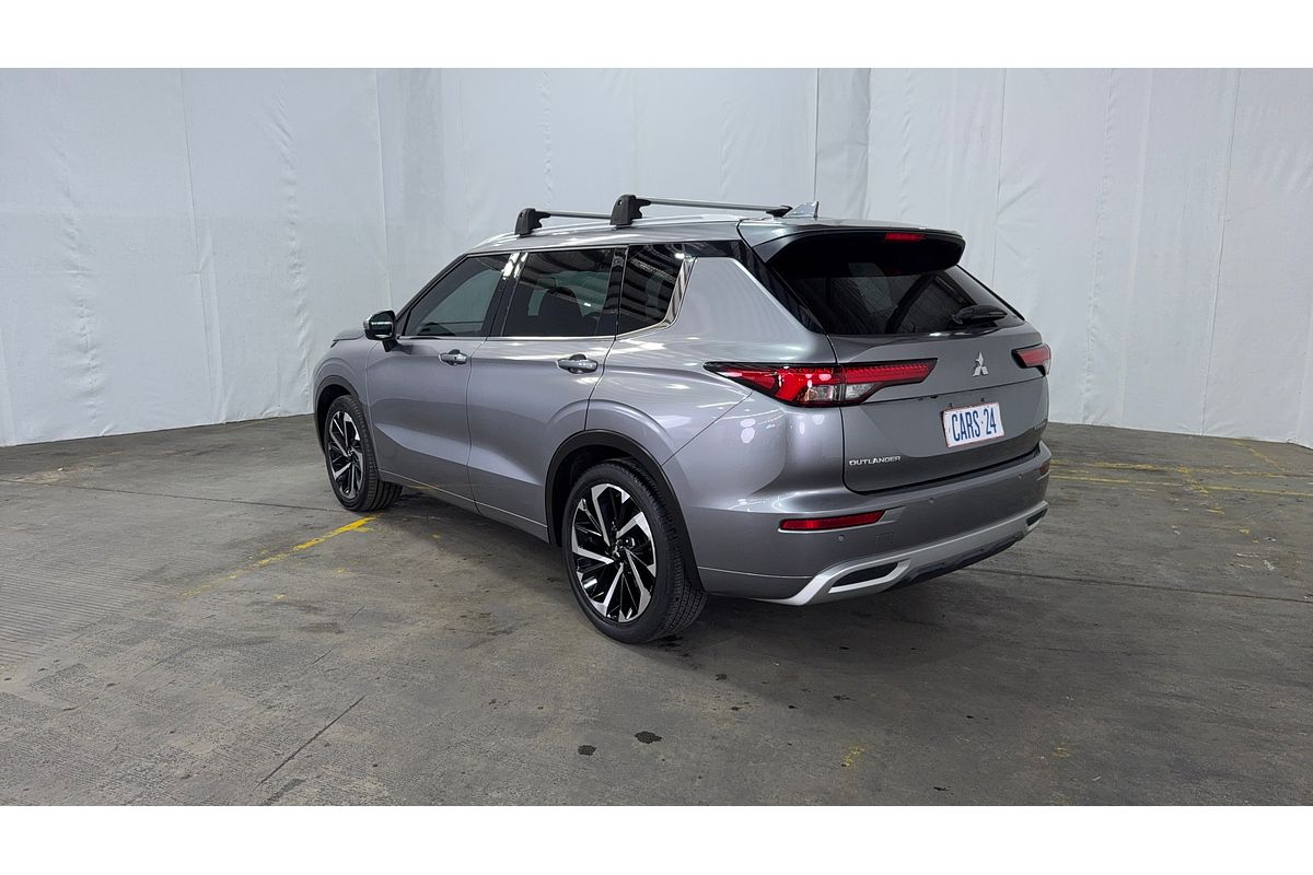 2022 Mitsubishi Outlander Exceed ZM