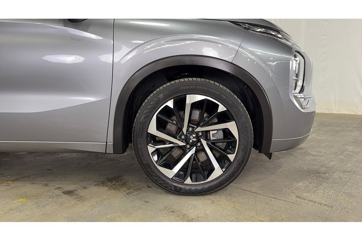 2022 Mitsubishi Outlander Exceed ZM