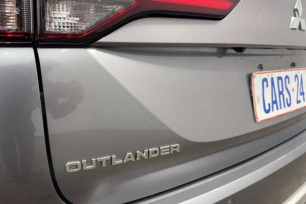 2022 Mitsubishi Outlander Exceed ZM