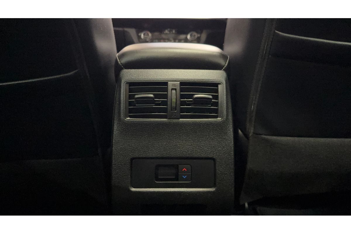 2022 Mitsubishi Outlander Exceed ZM