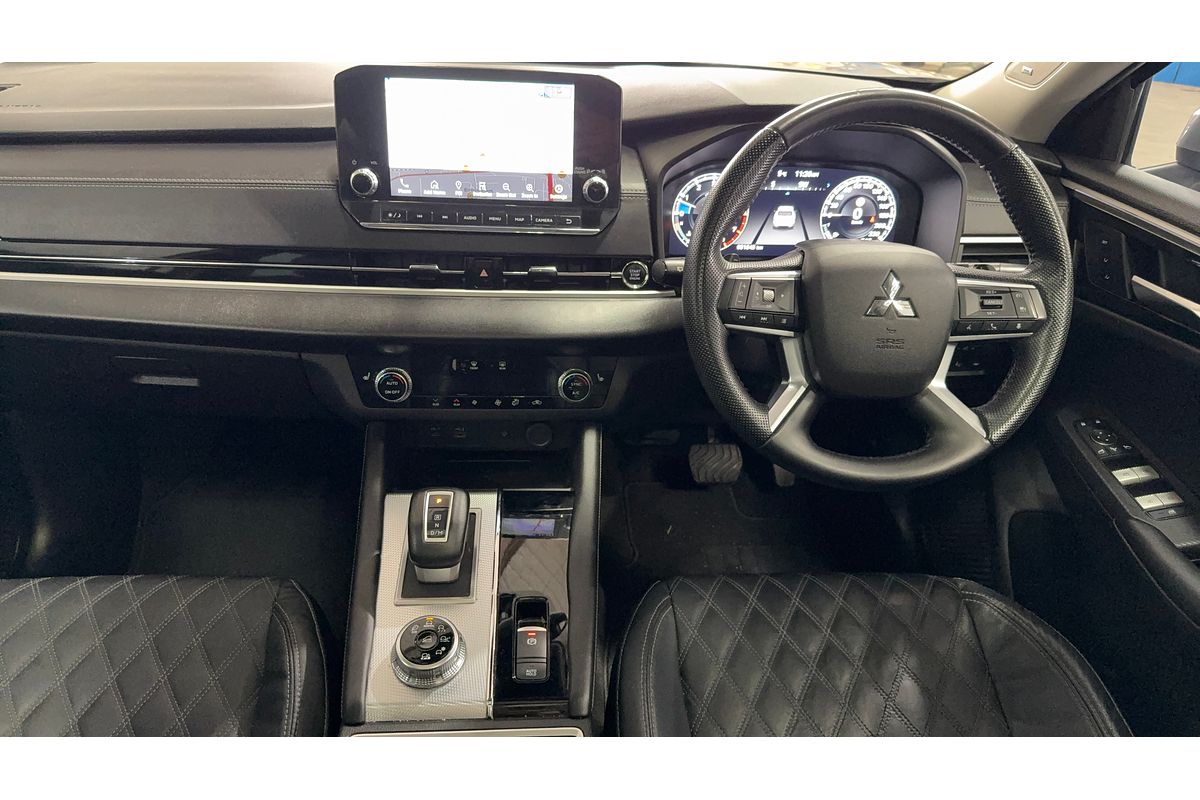 2022 Mitsubishi Outlander Exceed ZM