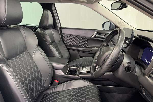 2022 Mitsubishi Outlander Exceed ZM