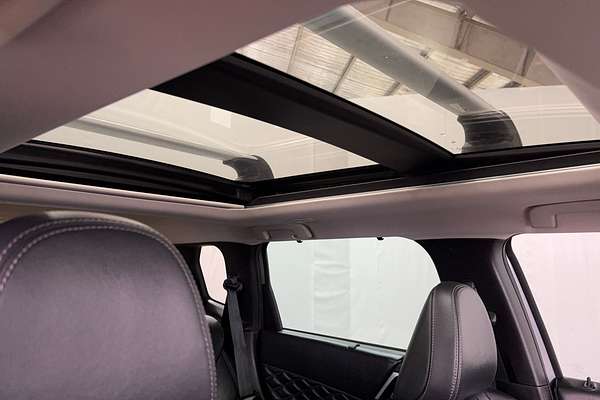 2022 Mitsubishi Outlander Exceed ZM