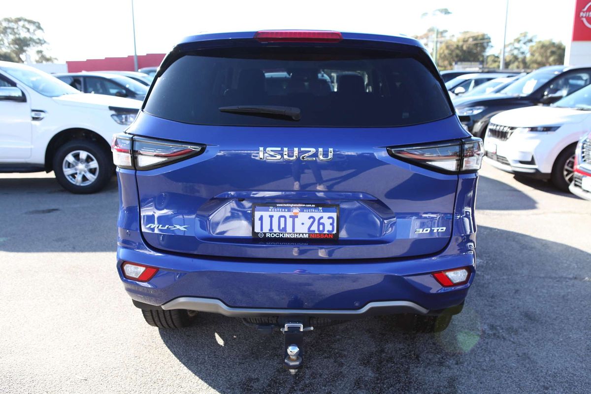 2022 Isuzu MU-X LS-T