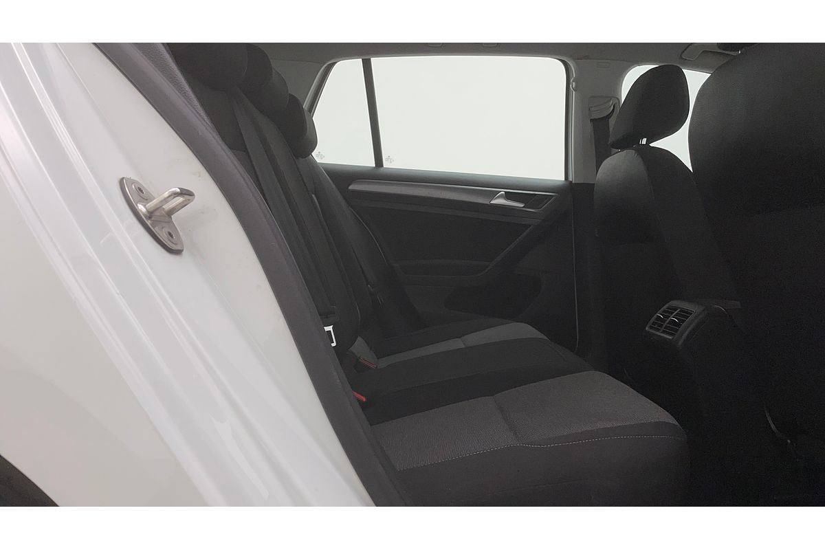 2016 Volkswagen Golf 92TSI Trendline 7
