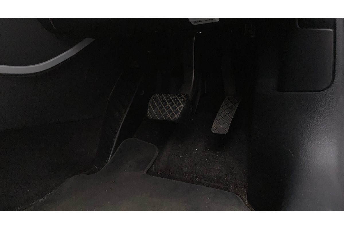 2017 Audi Q2 design GA