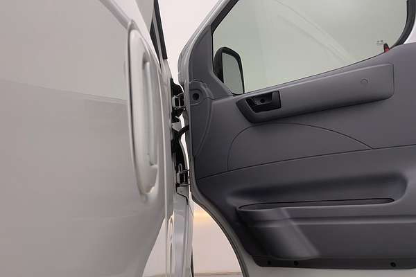 2023 LDV V80 SWB