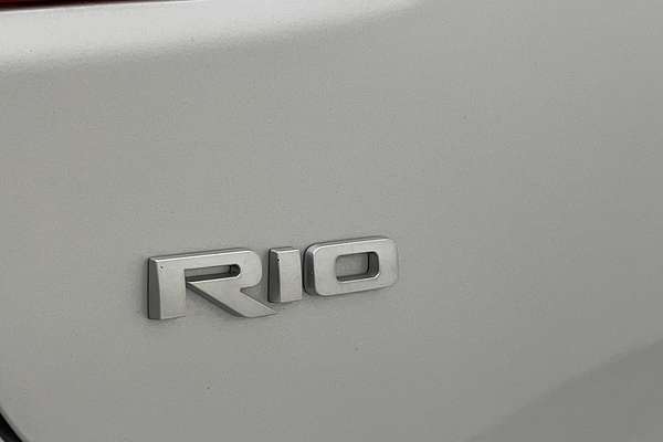 2022 Kia Rio S YB
