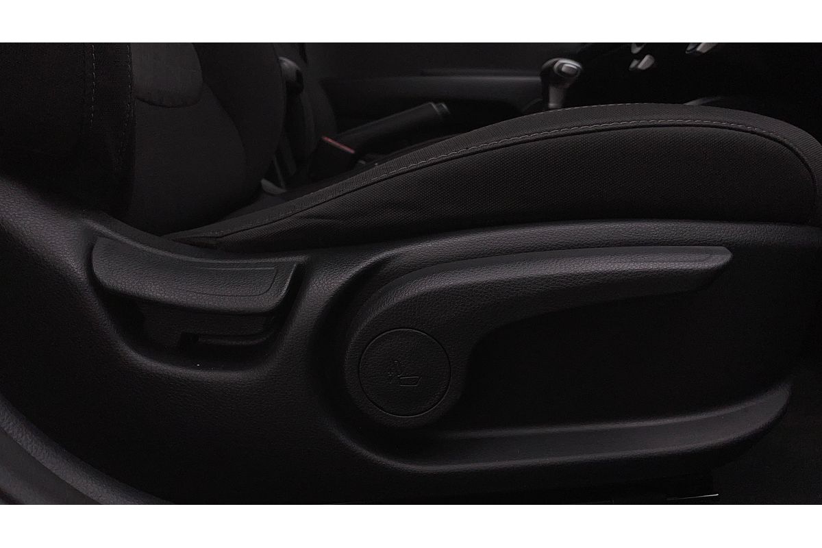 2022 Kia Rio S YB
