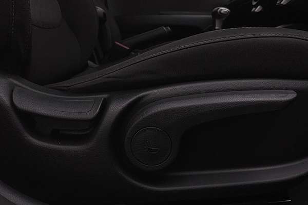 2022 Kia Rio S YB