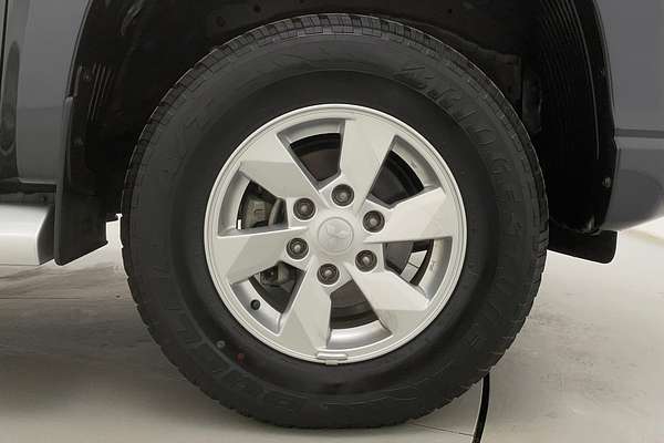 2022 Mitsubishi Triton GLX+ MR 4X4