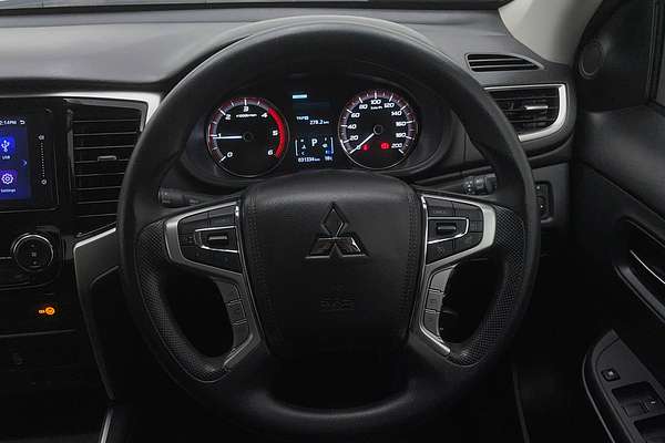 2022 Mitsubishi Triton GLX+ MR 4X4