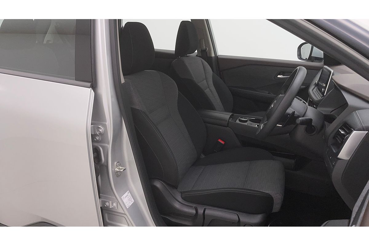 2023 Nissan X-TRAIL ST T33
