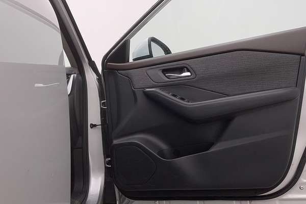 2023 Nissan X-TRAIL ST T33