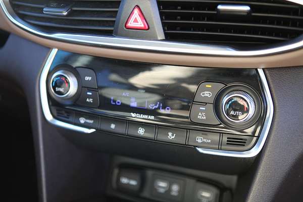 2019 Hyundai Santa Fe Elite TM.2