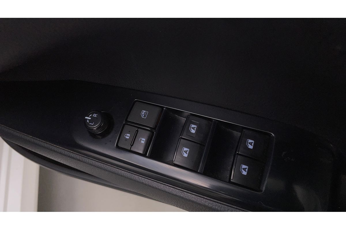2019 Toyota Camry Ascent ASV70R
