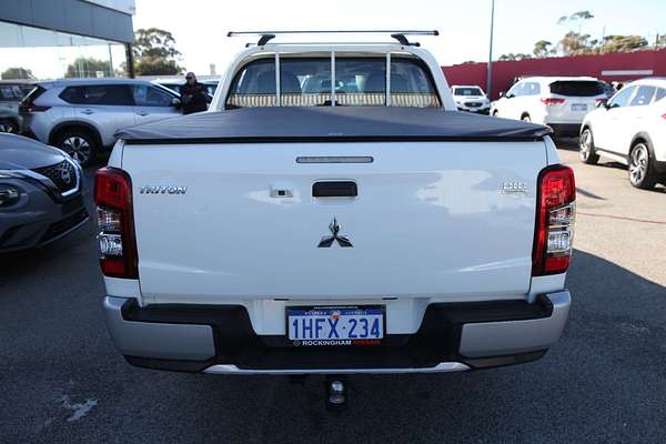 2021 Mitsubishi Triton GLX MR 4X4