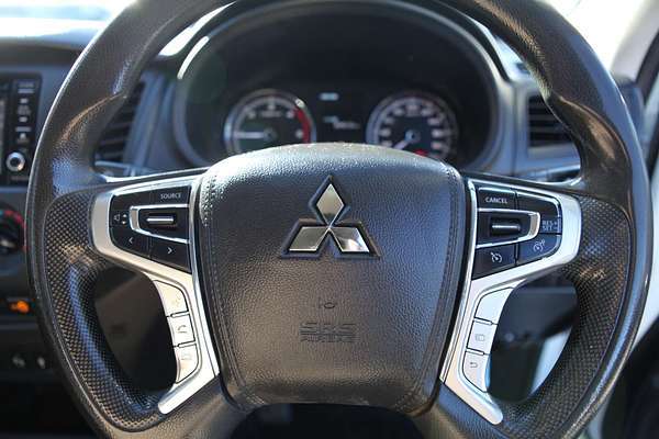 2021 Mitsubishi Triton GLX MR 4X4