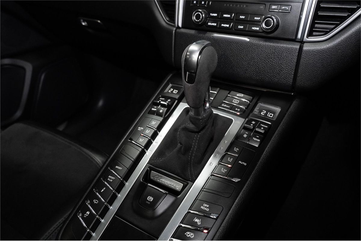 2016 Porsche Macan GTS 95B