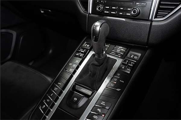 2016 Porsche Macan GTS 95B