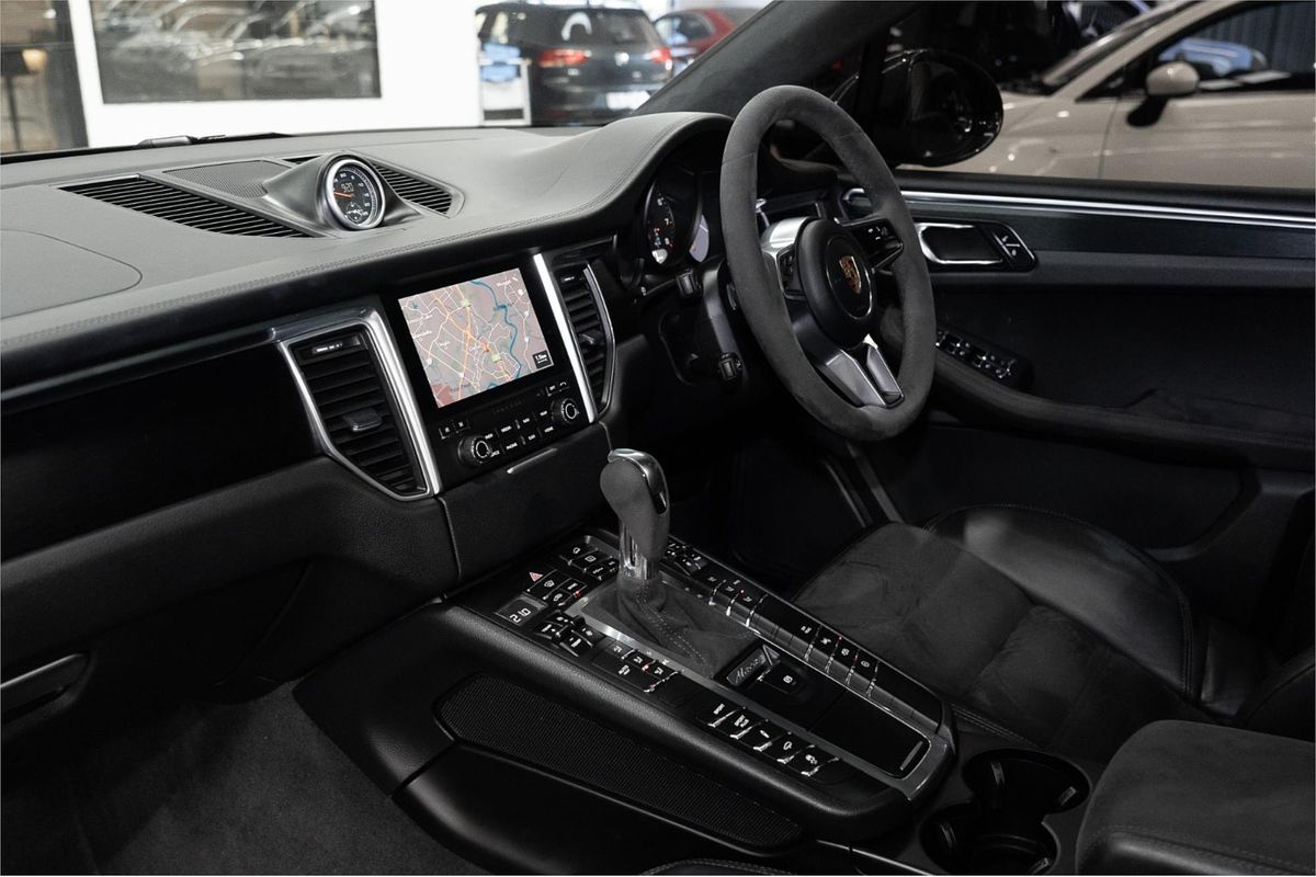 2016 Porsche Macan GTS 95B