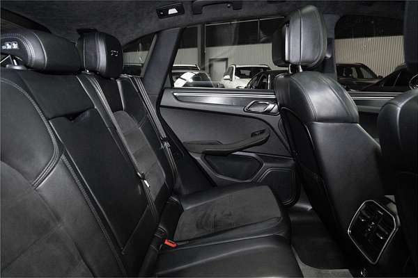 2016 Porsche Macan GTS 95B