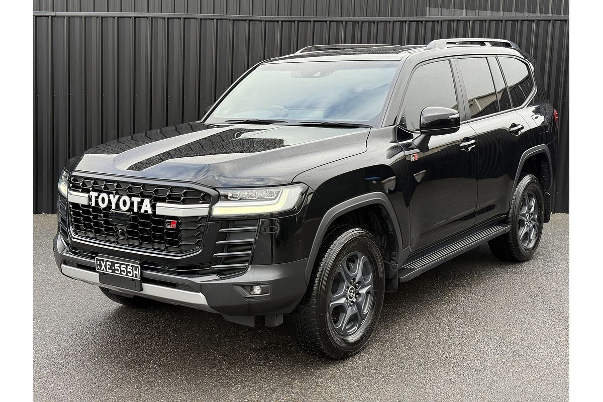 2024 Toyota Landcruiser GR Sport FJA300R