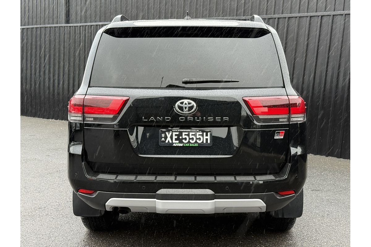 2024 Toyota Landcruiser GR Sport FJA300R