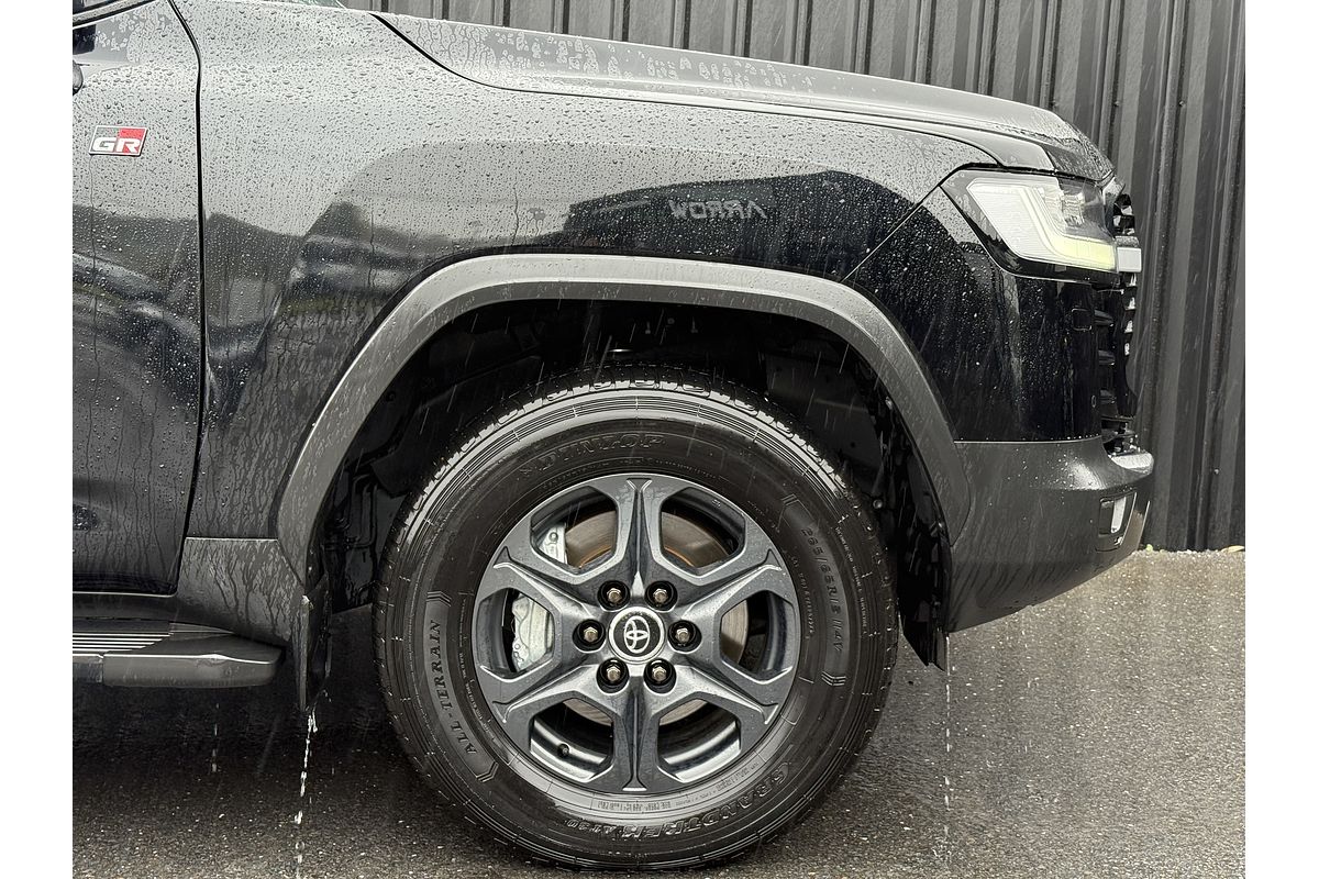 2024 Toyota Landcruiser GR Sport FJA300R