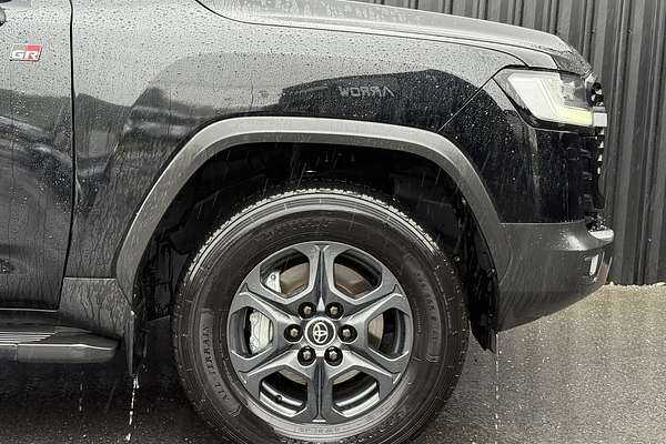 2024 Toyota Landcruiser GR Sport FJA300R
