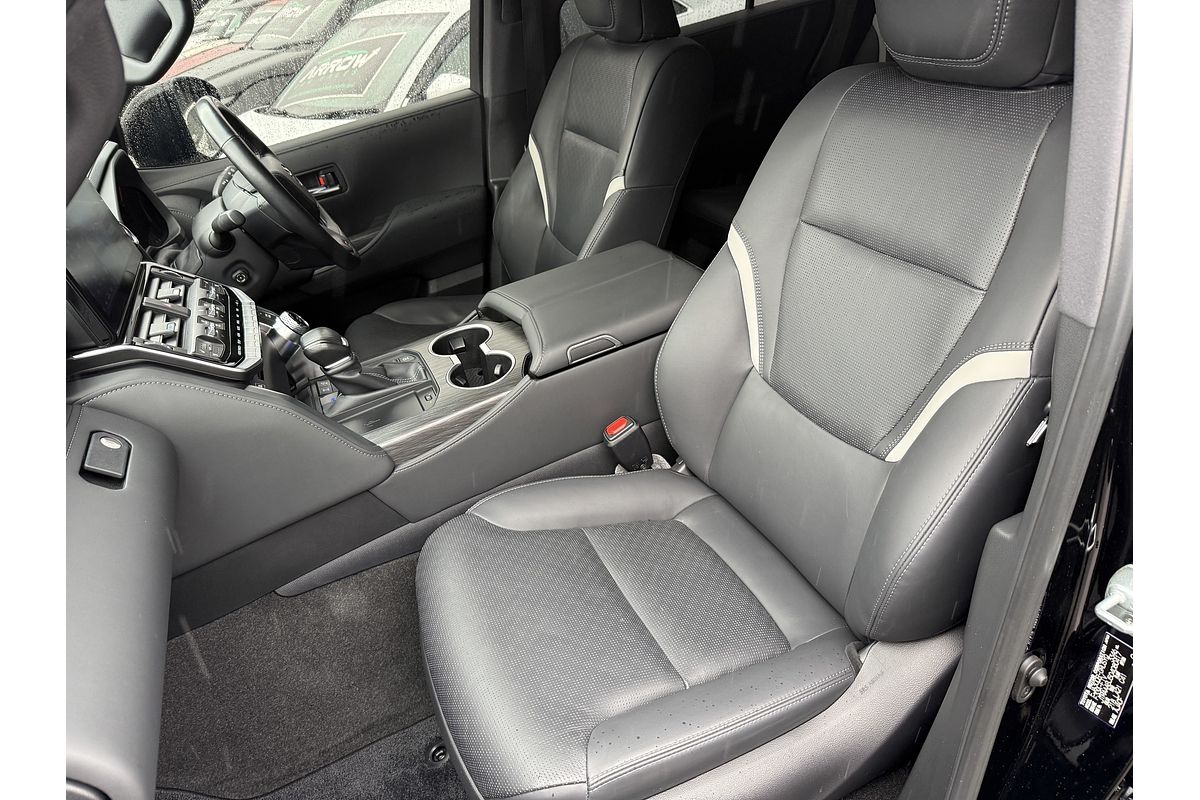 2024 Toyota Landcruiser GR Sport FJA300R