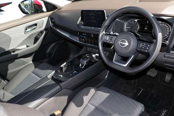 2025 Nissan X-TRAIL ST T33