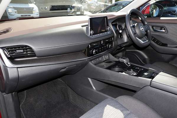 2025 Nissan X-TRAIL ST T33