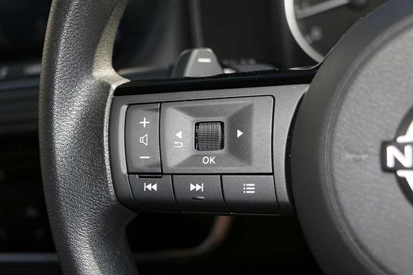 2025 Nissan X-TRAIL ST T33
