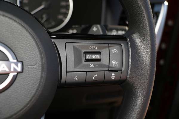 2025 Nissan X-TRAIL ST T33