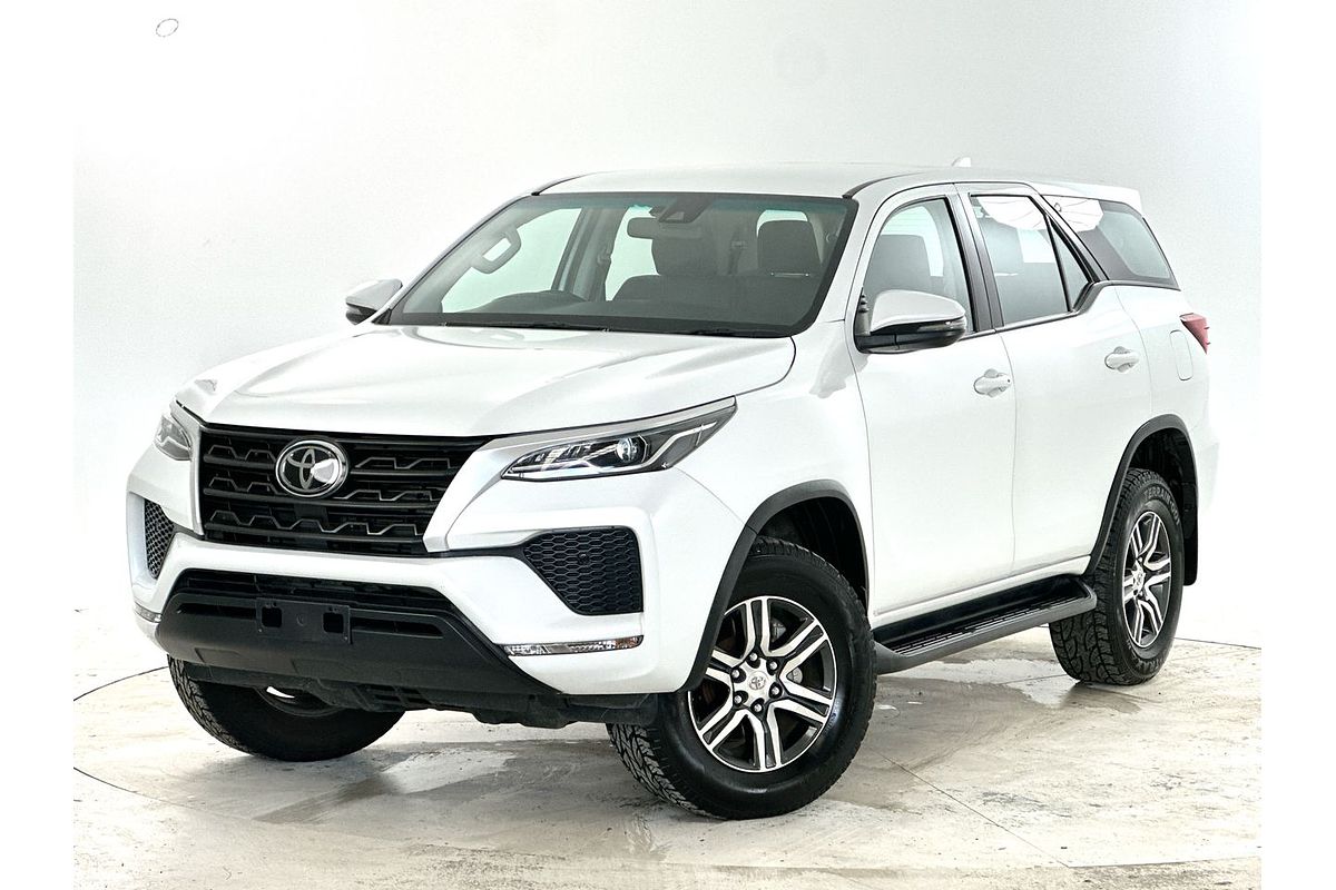 2023 Toyota Fortuner GX GUN156R