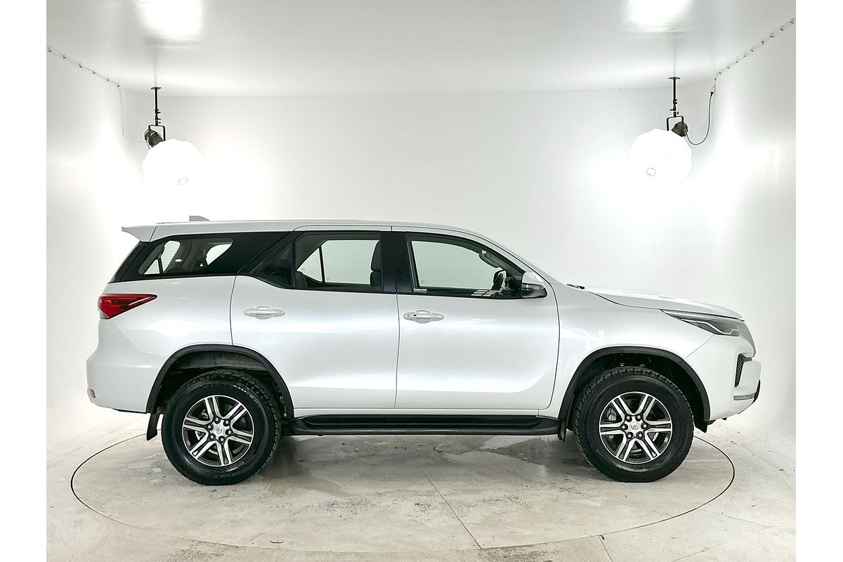 2023 Toyota Fortuner GX GUN156R