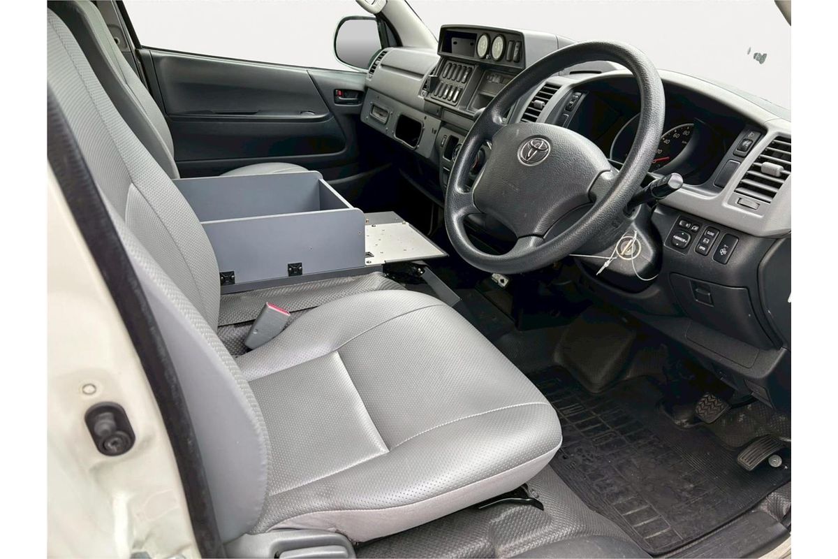 2009 Toyota Hiace 4WD