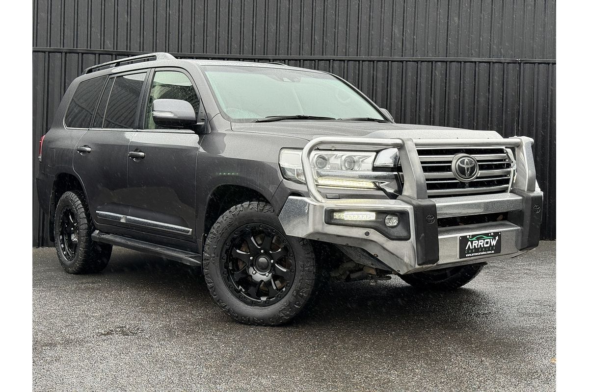 2017 Toyota Landcruiser Sahara VDJ200R