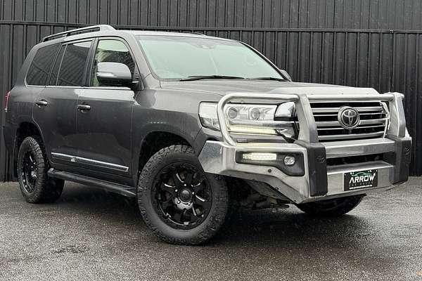 2017 Toyota Landcruiser Sahara VDJ200R