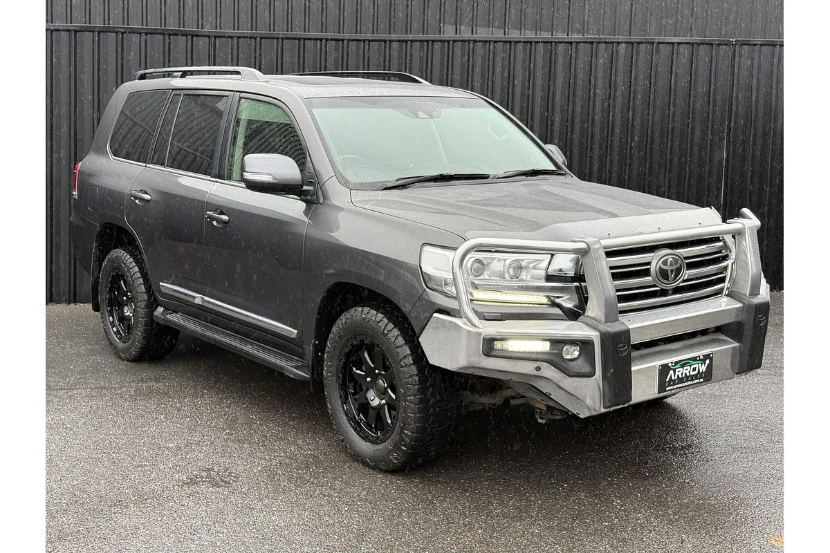 2017 Toyota Landcruiser Sahara VDJ200R
