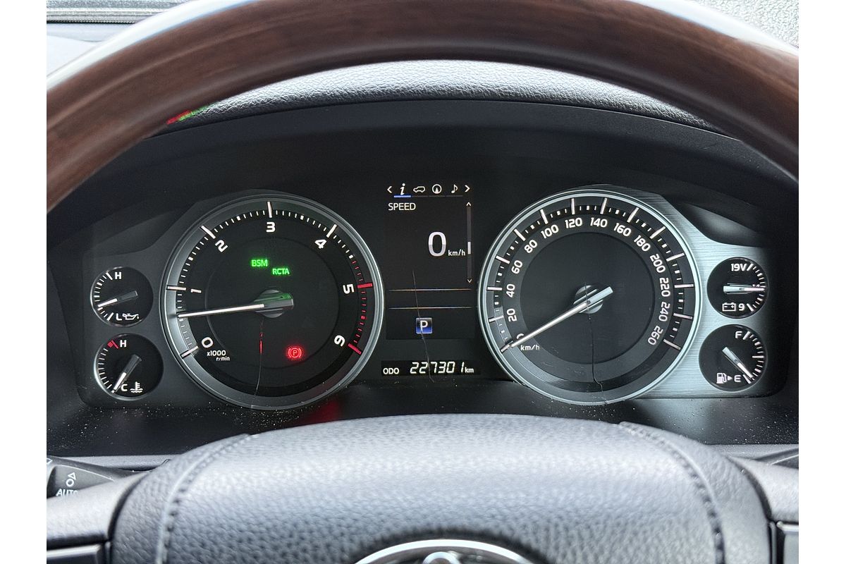 2017 Toyota Landcruiser Sahara VDJ200R