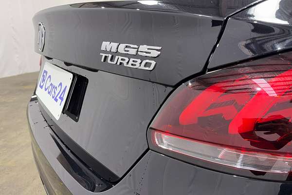 2023 MG MG5 Essence