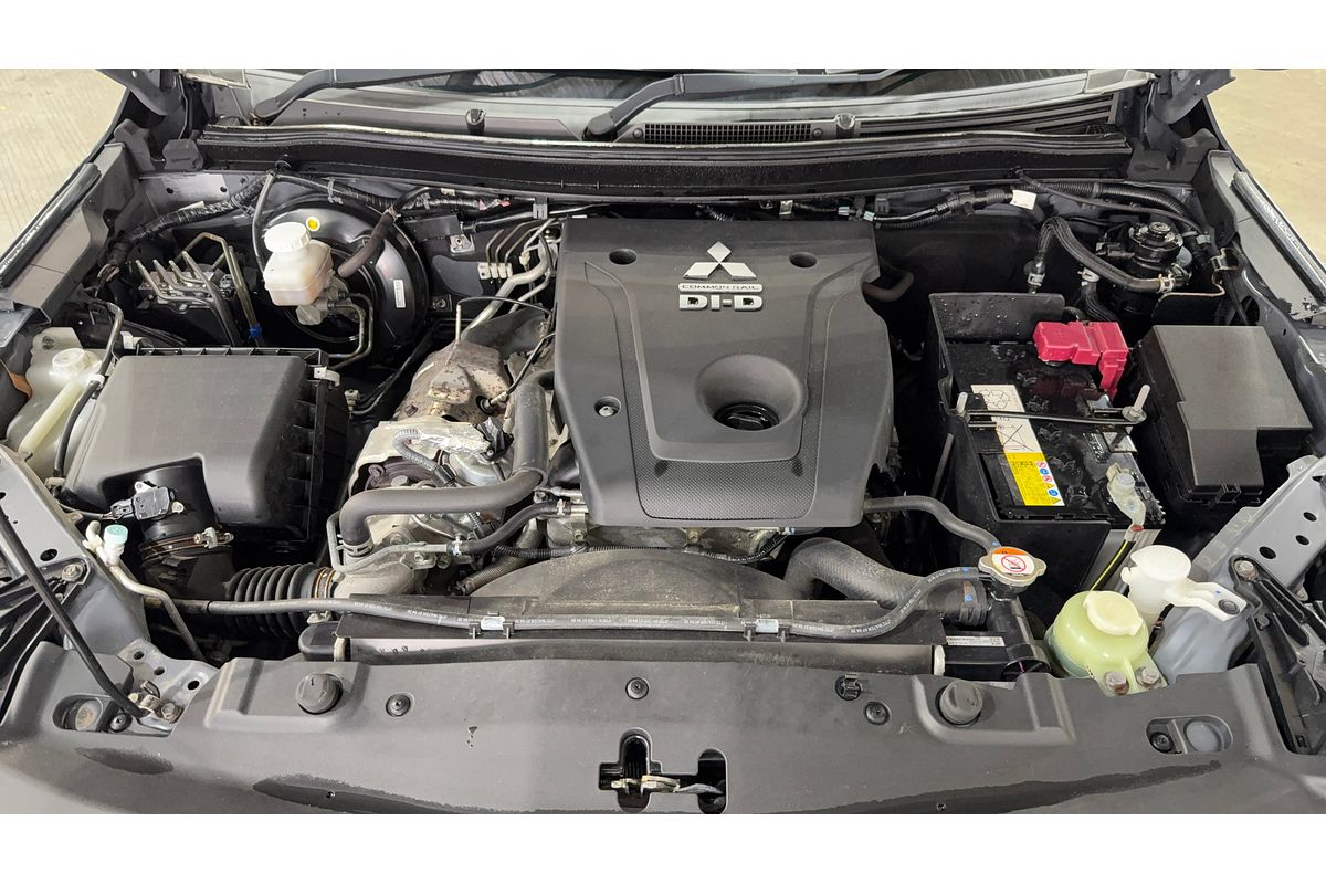 2020 Mitsubishi Triton GLX ADAS MR 4X4