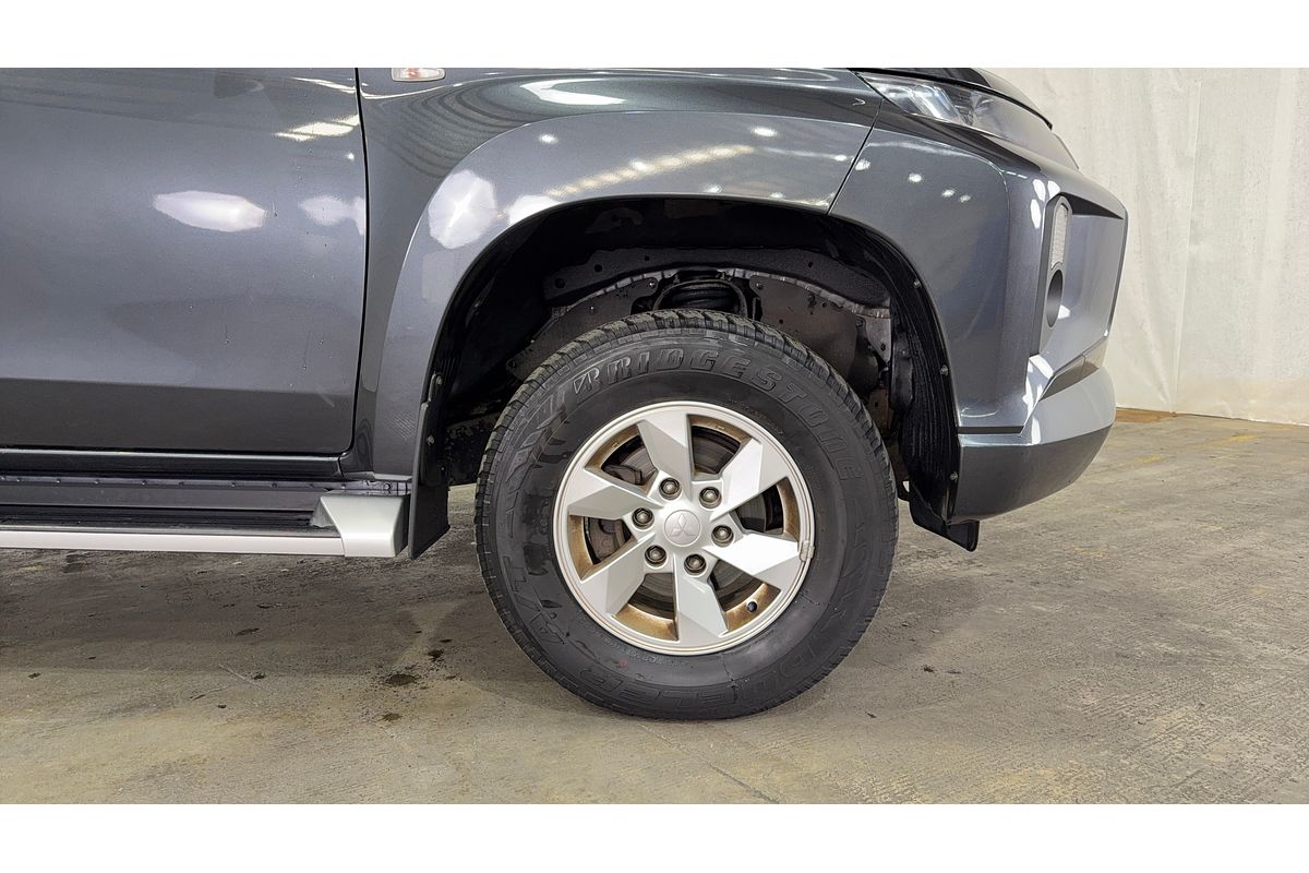 2020 Mitsubishi Triton GLX ADAS MR 4X4