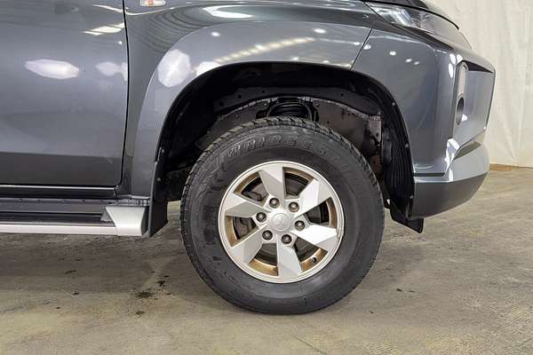 2020 Mitsubishi Triton GLX ADAS MR 4X4