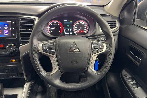 2020 Mitsubishi Triton GLX ADAS MR 4X4
