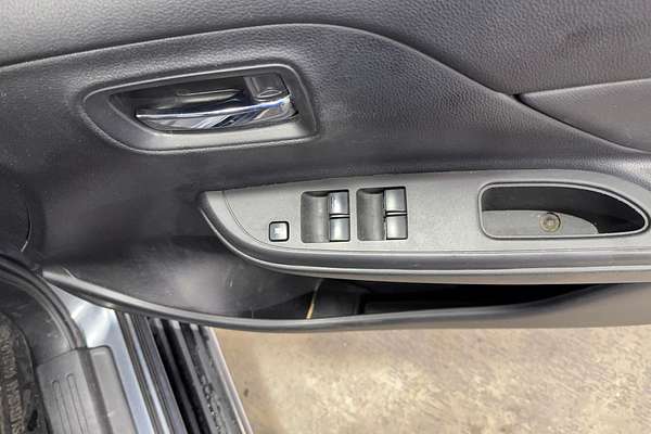 2020 Mitsubishi Triton GLX ADAS MR 4X4